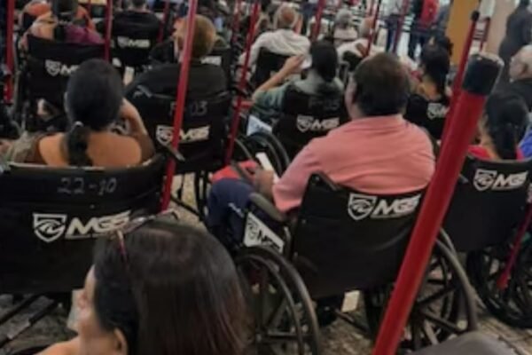 Viral Airport Wheelchair Photo Sparks Debate Over Assistance on India-Bound Flights